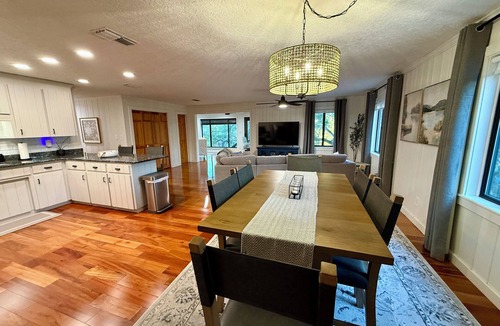 Branford House | NEWLY AVAILABLE - Santa Fe River Treehouse