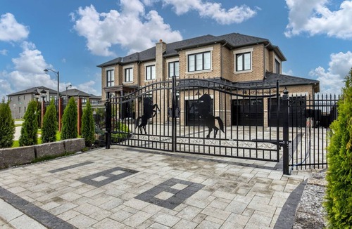 Stouffville House | Newly build luxurious estate home 5 bedrooms