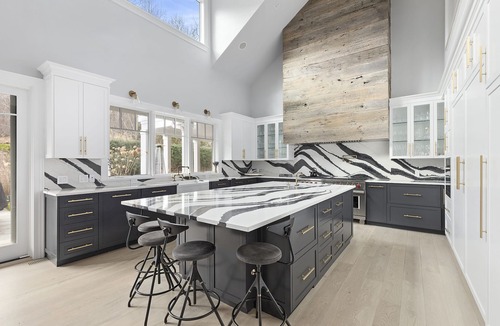 Amagansett North House | NEWLY BUILT 9 Bedroom home - Ultimate PRIVACY, central to everything!