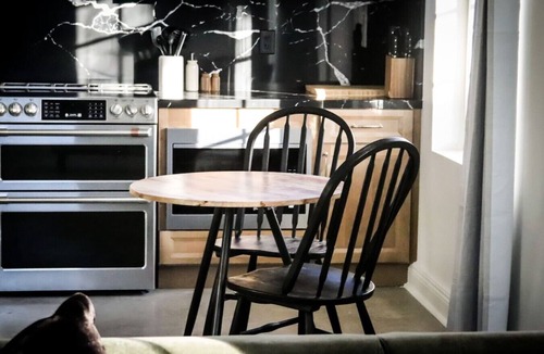 Riviera - Westchester House | Newly Built Chic Downtown Studio/Private Garage