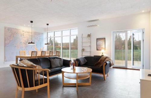 Egsmark Strand House | Newly Built Holiday Home For 8 People Close To Ebeltoft