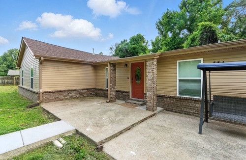 Covington House | Newly Built "Home Away From Home 2" Escape Haven With Modern Finishing Touches