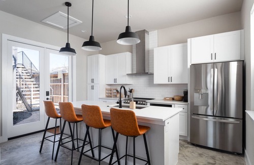 Brentwood House | Newly Built Home in Central Austin- 10 mins to downtown.