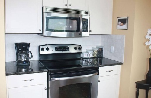 Baddeck House | Newly Built House Overlooking Bras D'or Lakes - Golf Included in rates!