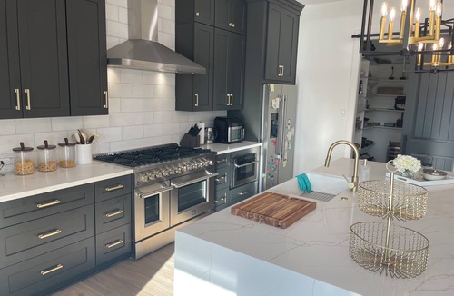 Pointblank House | Newly built Lake House, 5+ bdrm, 3baths, pool, and indoor pickleball/basketball.