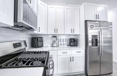 Passaic House | NEWLY Built Lake House nearNYC/EWR/MetLife/AD Mall