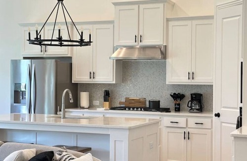 Celina House | Newly Built Luxury Home Perfect for Big Families