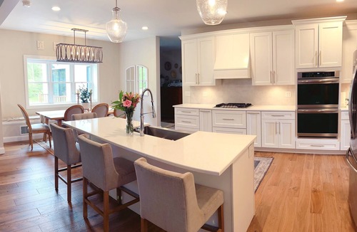 South Dartmouth House | Newly Built Modern Farm Style Beach Vacation