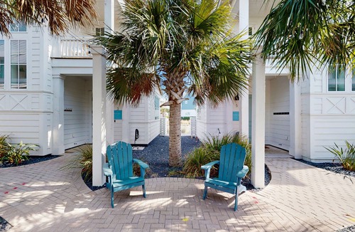 Port Aransas Cabin | Newly built serene island home w/shared pool, golf on-site, & beach access