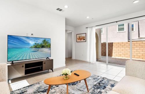 Thousand Palms House | Newly Built Stylish 3BR Oasis Home in Palm Desert