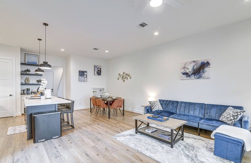 OST - South Union House | Newly Built Townhome 5 Mi to NRG!