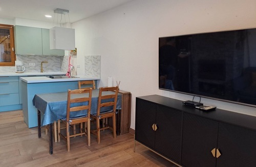 Sazos House | Newly built townhouse