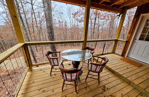 Mammoth Spring Cabin | Newly constructed Secluded Ozark Cabin - 45 Acres - Fire Pit & Trails