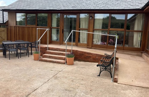 Watchet Apartment | Newly Converted Spacious Barn