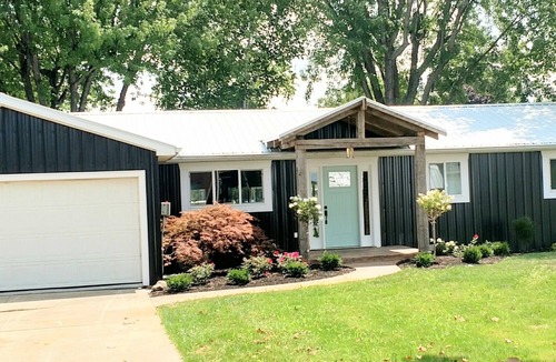 Fremont House | Newly designed waterfront away