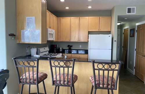 Kimball Junction Condo | Newly Discounted Ski Season Rates! Large, Cozy Condo with View!