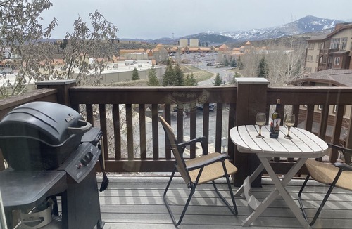 Kimball Junction Condo | Newly Discounted Ski Season Rates! Large, Cozy Condo with View!