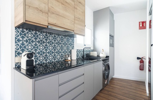 Collblanc y La Torrassa Apartment | Newly renovated 3 bedroom apartments centrally located in Barcelona