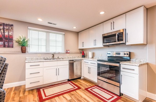 West End Apartment | Newly finished daylight basement