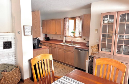 Mount Sunapee House | Newly Listed 5-bedroom Lakefront house minutes from Mount Sunapee