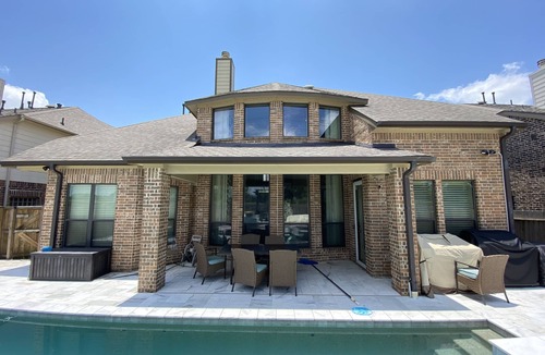 Houston House | Newly Listed Oasis