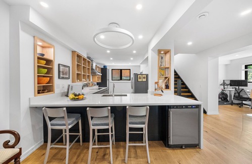 Trinity - Bellwoods House | NEWLY LISTED Trinity Bellwoods 4 br home !