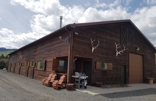 Emigrant House | Newly Listed! Yellowstone Mountain View
