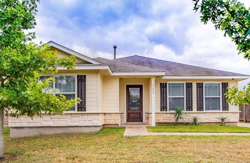 Briarcreek House | Newly Minted Bungalow, near Austin