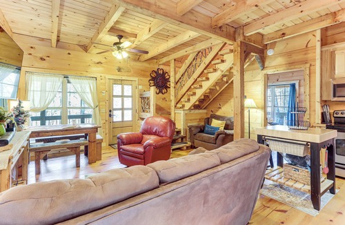 Suches Cottage | Newly Refreshed! Suches Cabin w/Deck, Fire Pit