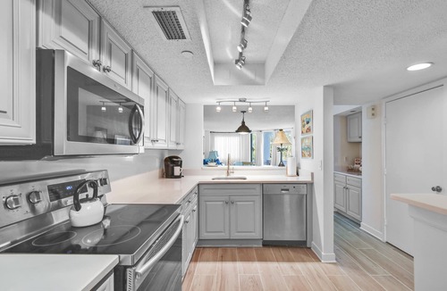 Saint Simons Island Condo | NEWLY REFURBISHED 2 BR/2 BA Ocean Front Condominium