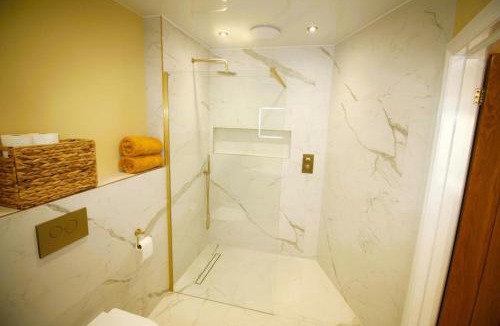 Berwick-upon-Tweed Villa | Newly Refurbished Cottage - Sleeps 4 - Central