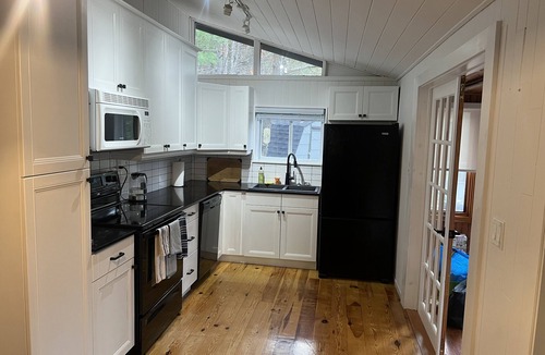 Gravenhurst Cottage | Newly refurbished cottage on beautiful Turtle Lake