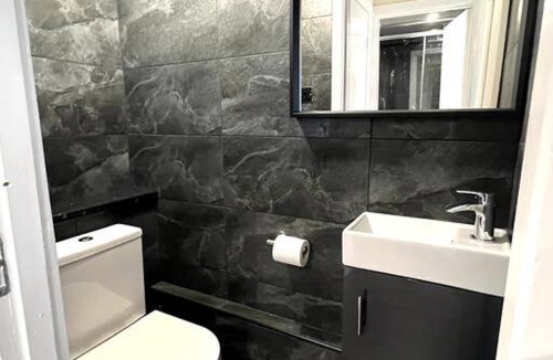 Sutton South Apartment | Newly refurbished flat in Sutton