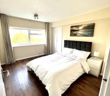 Sutton South Apartment | Newly refurbished flat in Sutton