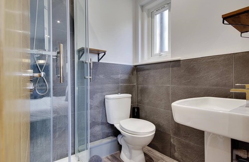 Bournemouth Apartment | Newly Refurbished Modern Studio