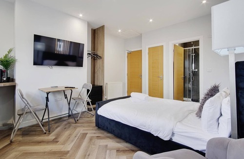 Bournemouth Apartment | Newly Refurbished Modern Studio