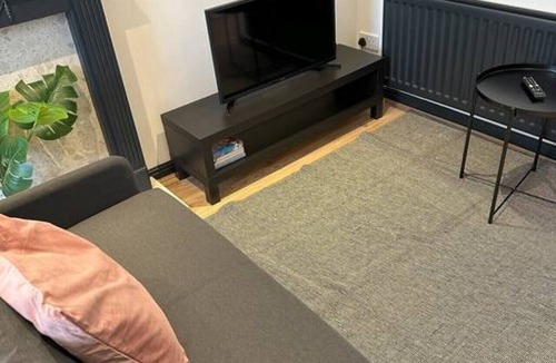 North Moreton House | Newly refurbished 2 bed- Didcot