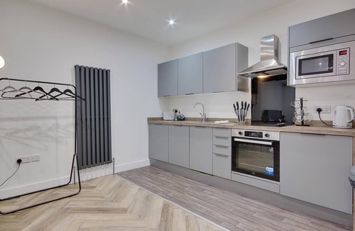 Poole Apartment | Newly Refurbished Modern Studio