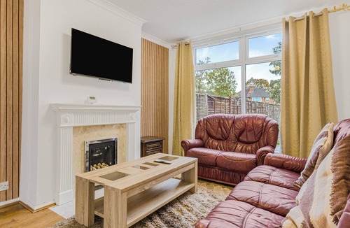 Yardley House | Newly refurbished, spacious 5 bed house
