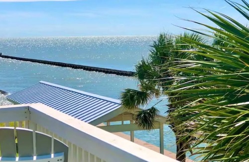 Rockport Condo | Newly relisted here! Clean condo with boat ramp, slips, pickleball and pool.