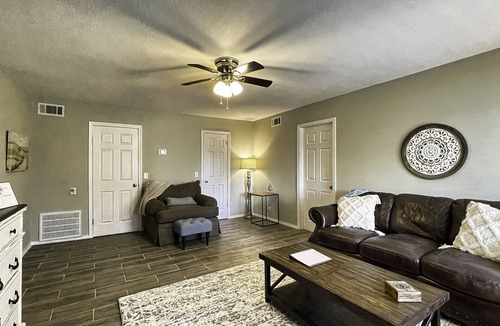 Owasso House | Newly remodel home 2BD/2BATH, 15min to dwtn Tulsa.