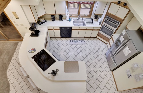East Stroudsburg House | Newly remodeled 5BRHome-Hot Tub, Game & Poker rooms, Pool, Fire Pit, Kayaks, AC!
