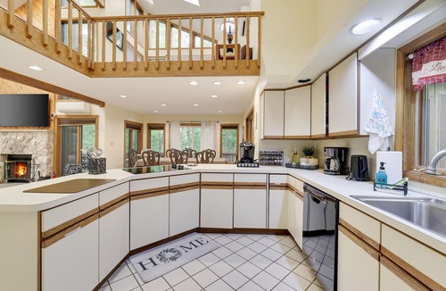 East Stroudsburg House | Newly remodeled 5BRHome-Hot Tub, Game & Poker rooms, Pool, Fire Pit, Kayaks, AC!