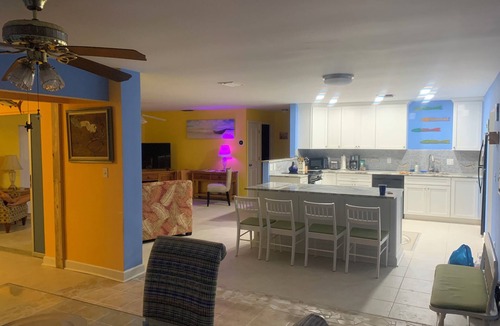 Saint James City House | NEWLY REMODELED-Peaceful Florida Island Home-5 minute canal ride to Gulf waters!