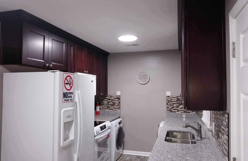 Great Bridge House | NEWLY REMODELED 2 BEDROOM DUPLEX