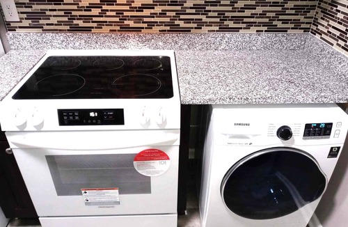 Great Bridge House | NEWLY REMODELED 2 BEDROOM DUPLEX