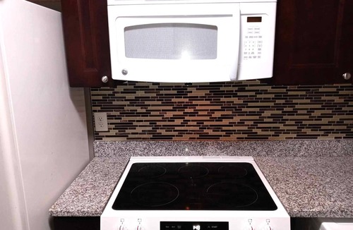 Great Bridge House | NEWLY REMODELED 2 BEDROOM DUPLEX