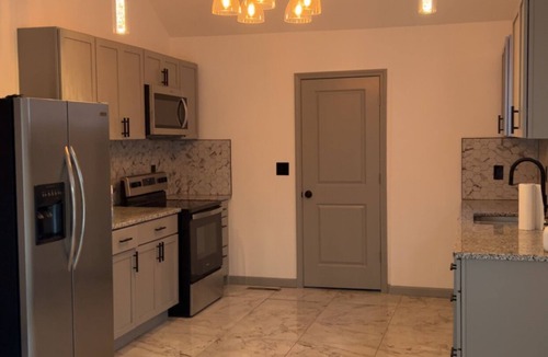 Kansas City House | Newly remodeled 3-bedroom, 2 bath house in Kansas City near Chiefs Stadium