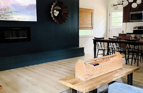 Camdenton House | Newly Remodeled 3-bedroom house with Amazing Views of the Lake!