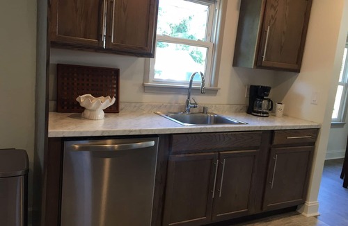 Jacksonville House | Newly remodeled 3 bdrm, walk to park, restaurants